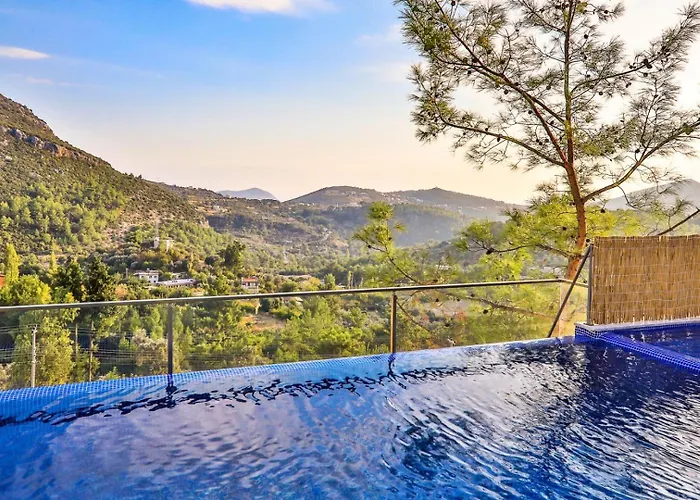Myra Villa