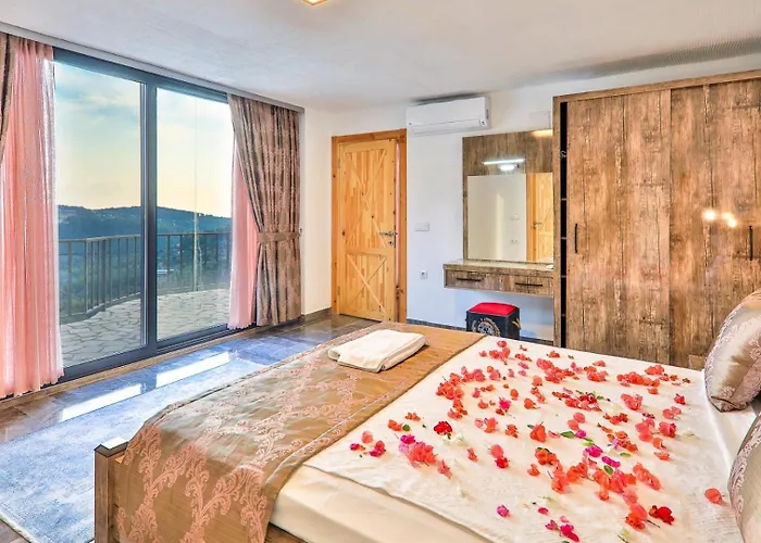 Myra Villa Kas